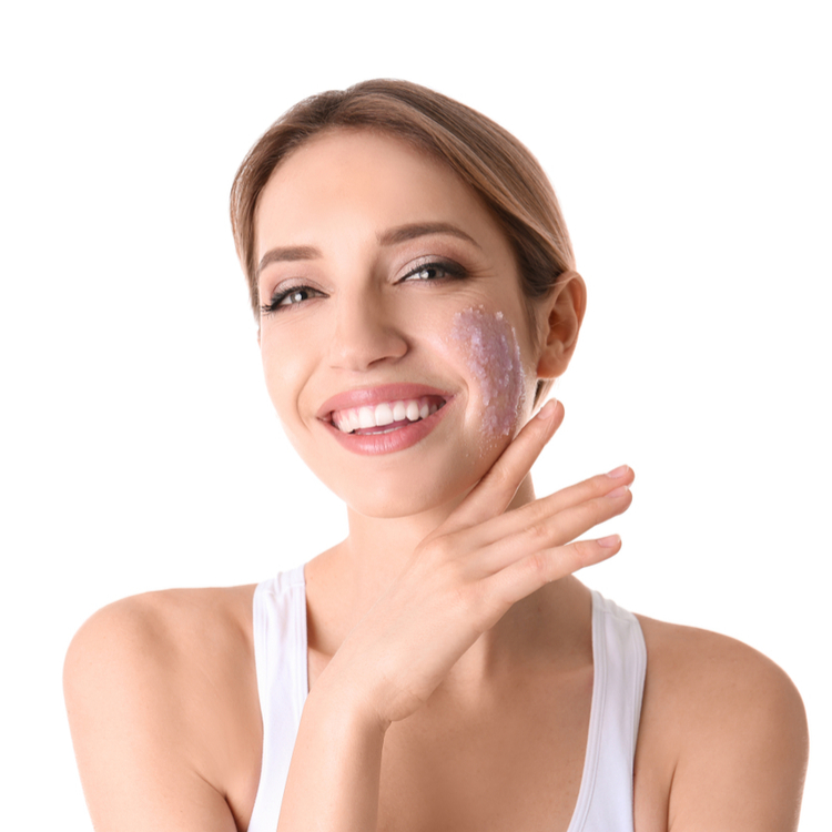 “塩”で美肌ケア？簡単な塩洗顔の効果！