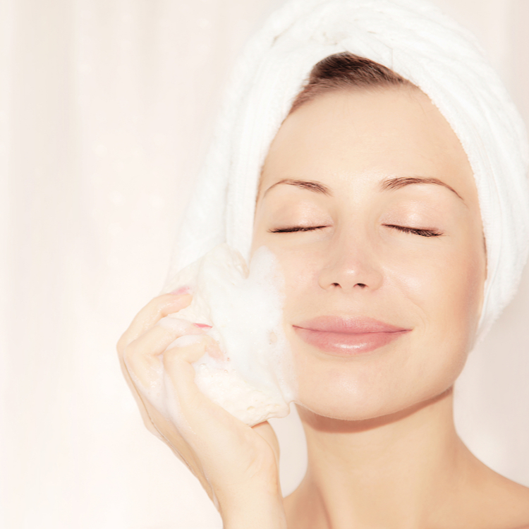 美肌のための洗顔は「泡」が決め手！濃密なモコモコ泡の作り方