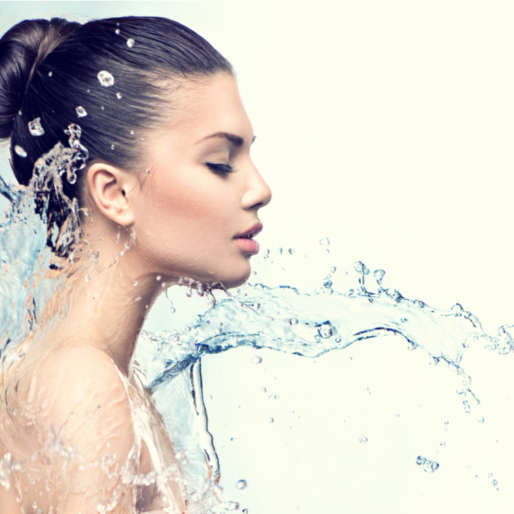 透明感＆くすみのない肌へ！ふき取り化粧水の効果と使い方 | byBirth PRESS